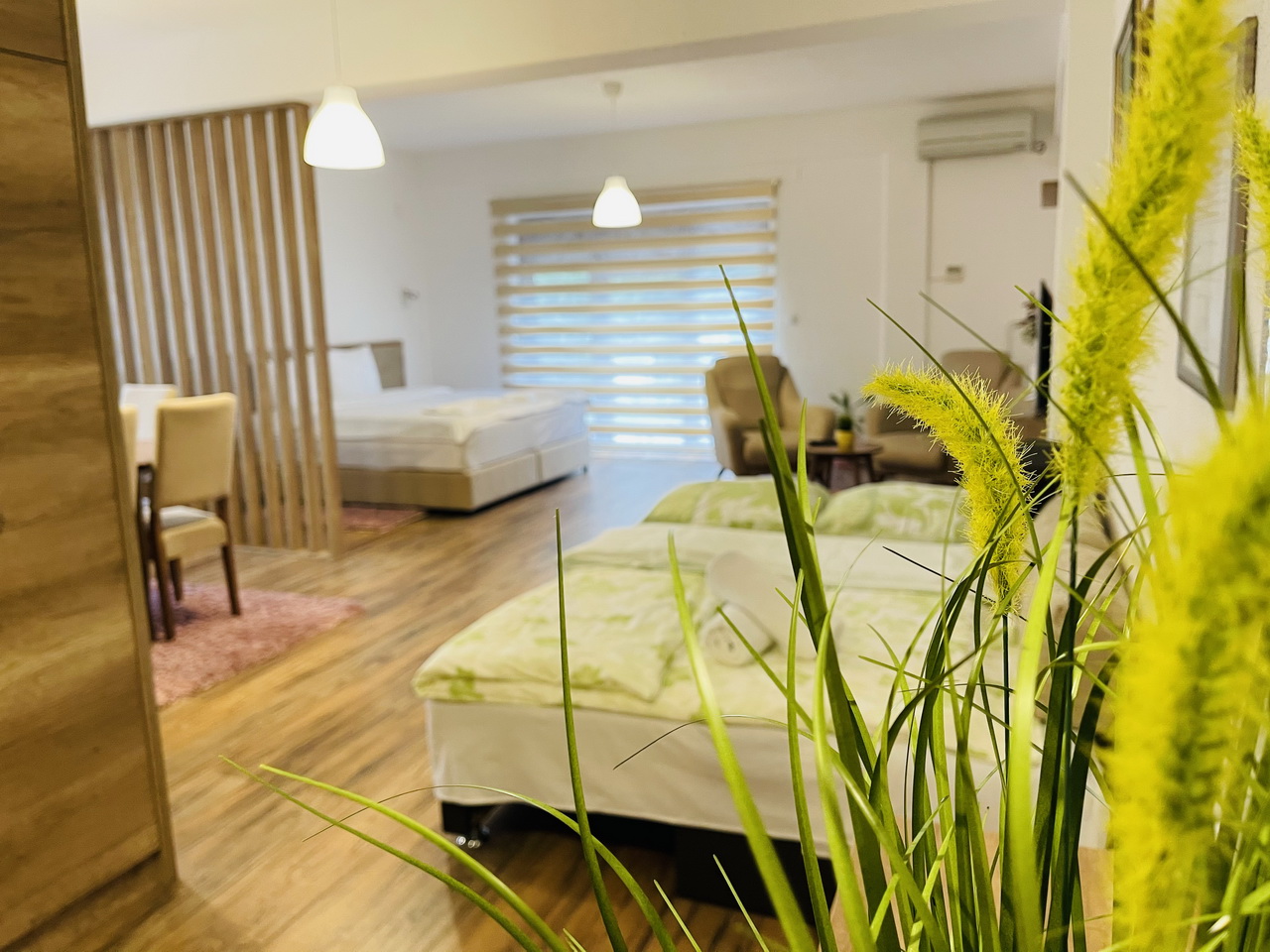  Fuk tak apartmani i restoran 